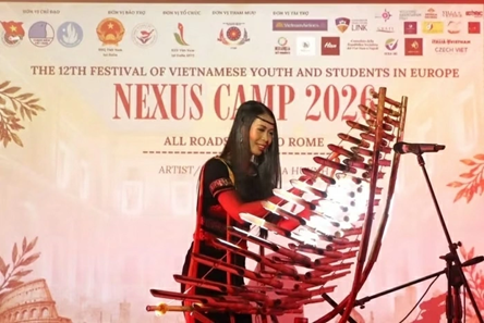 Vietnamese youth camp in Europe promotes connections among Vietnamese abroad